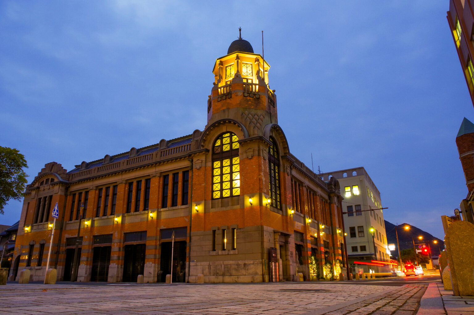 門司港レトロの洋館の夜景（福岡県北九州市）