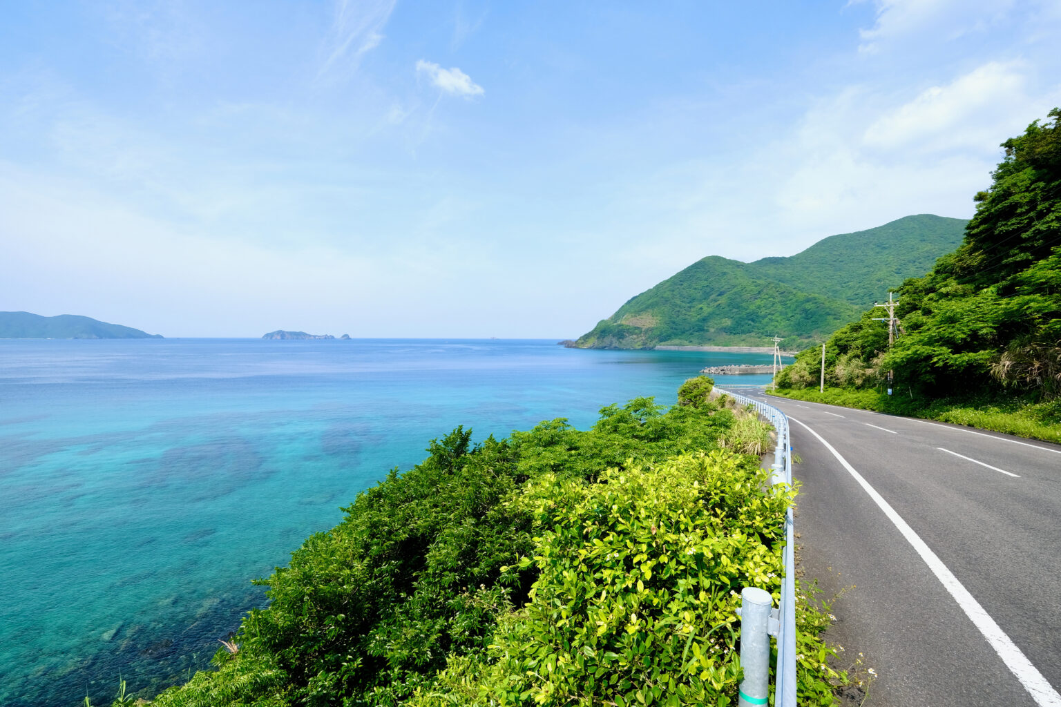 西古見から見た大島海峡（鹿児島県瀬戸内町）